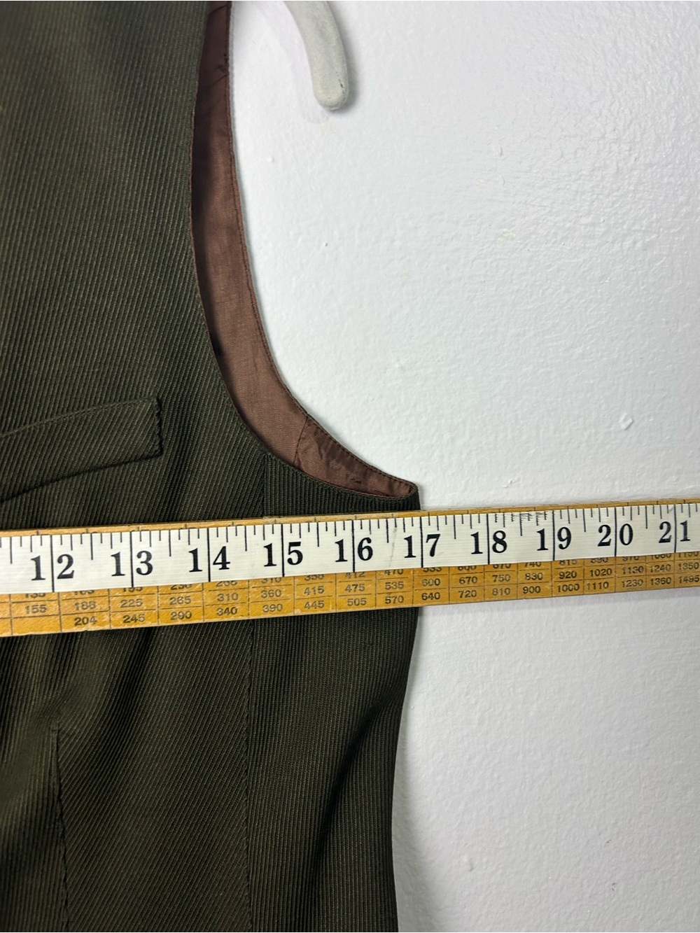 My Clothes Vtg Silk Vest Green Size S Quite luxury Old Money capsule staple - Picture 10 of 13